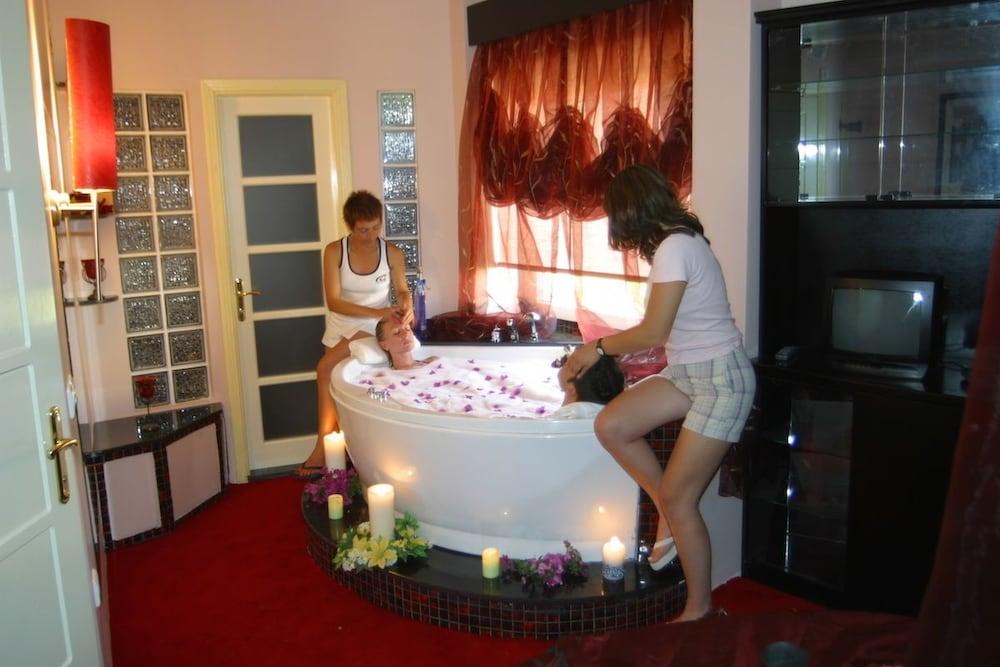 Delfi Hotel Spa & Wellness Center Bodrum Bagian luar foto