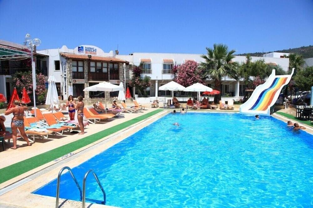 Delfi Hotel Spa & Wellness Center Bodrum Bagian luar foto
