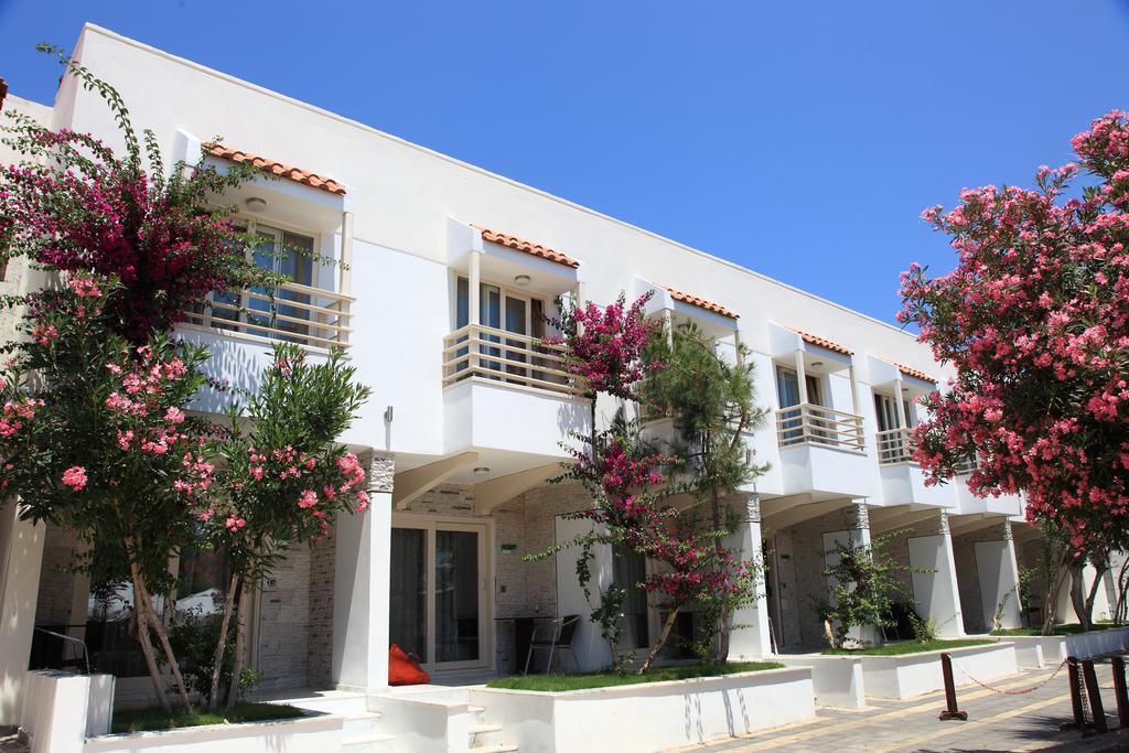 Delfi Hotel Spa & Wellness Center Bodrum Bagian luar foto