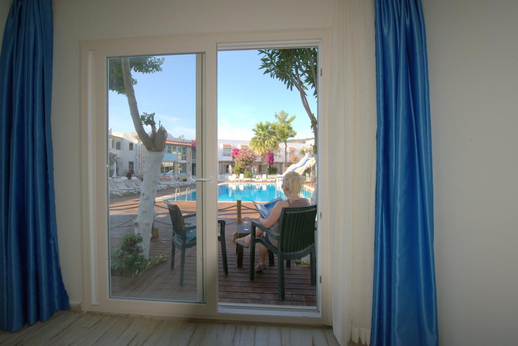 Delfi Hotel Spa & Wellness Center Bodrum Bagian luar foto